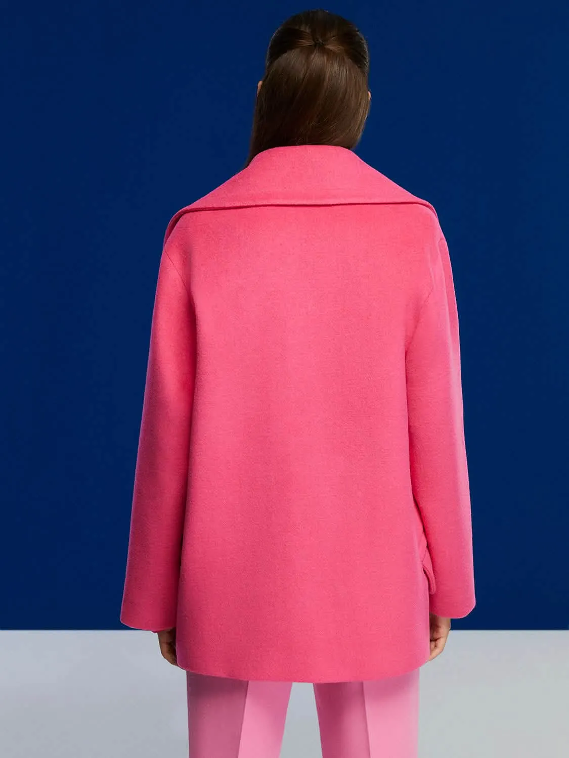 Chic Monochrome Double-Breasted Coat for Timeless Elegance