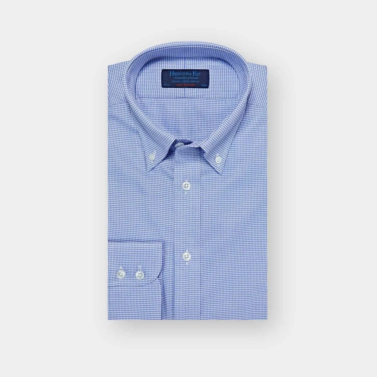 Contemporary Fit, Button Down Collar, 2 Button Cuff Shirt in a Blue Houndstooth Cotton