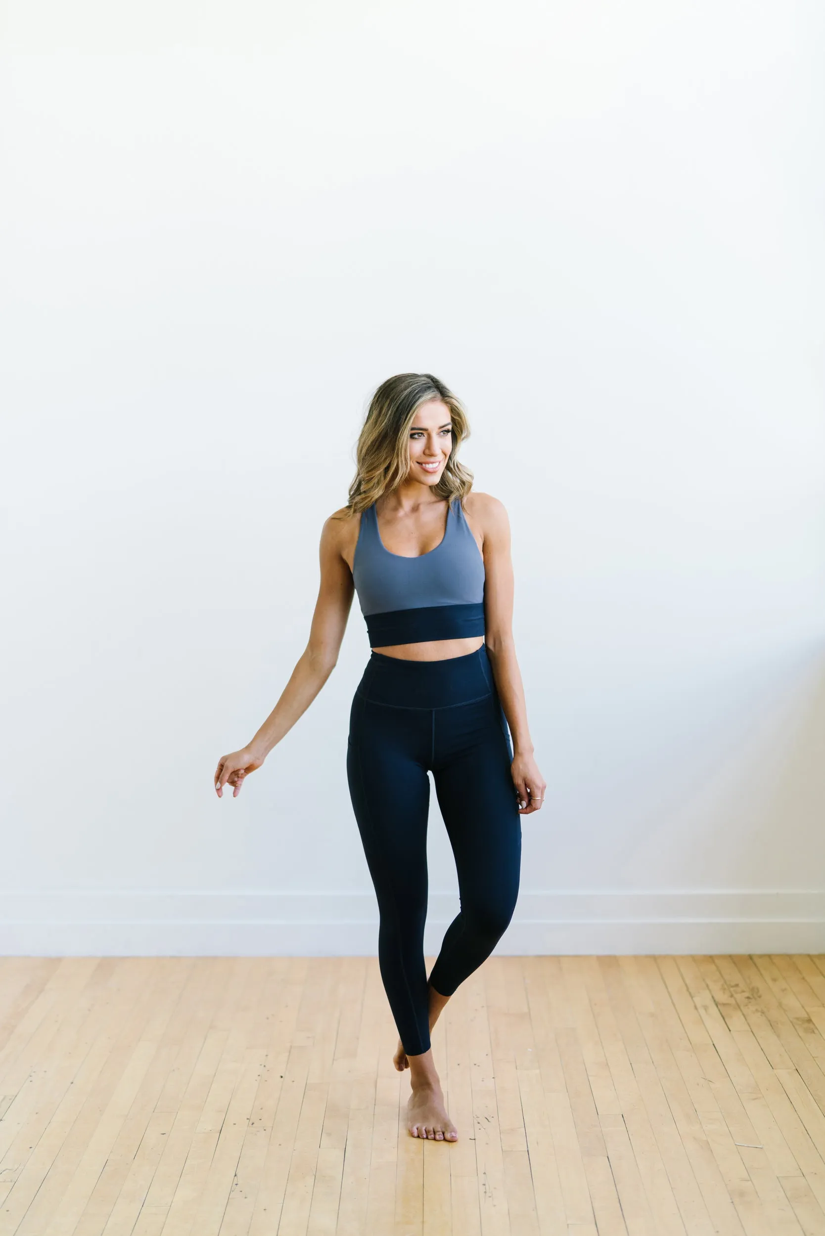 Focus Leggings - Navy | MT LUXE