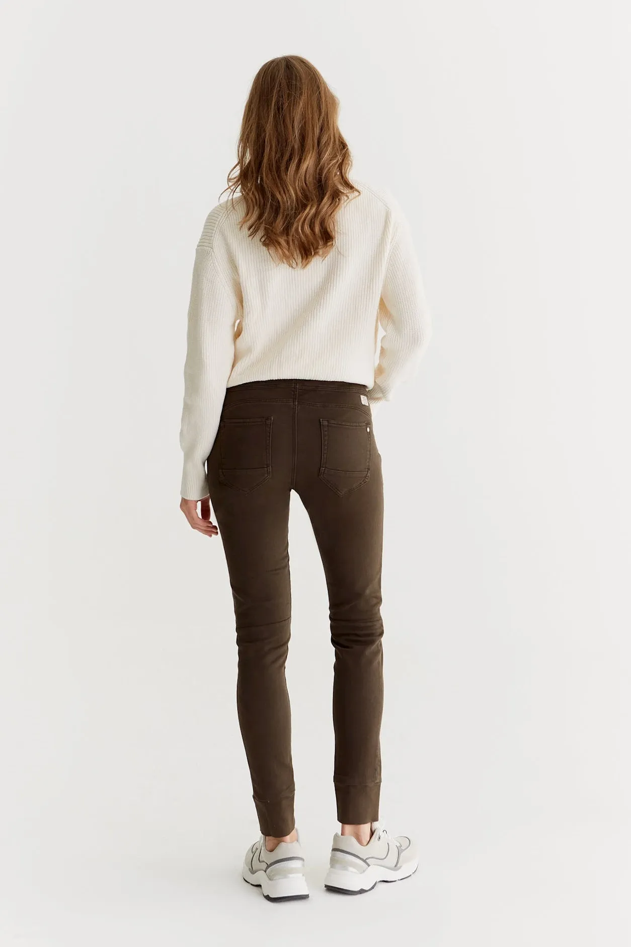 Mila Mid Waist Jogger 5 Pocket Ankle Pants Chocolate