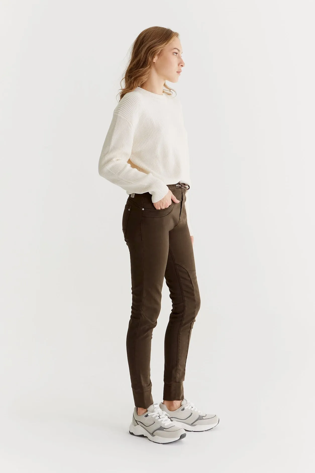 Mila Mid Waist Jogger 5 Pocket Ankle Pants Chocolate